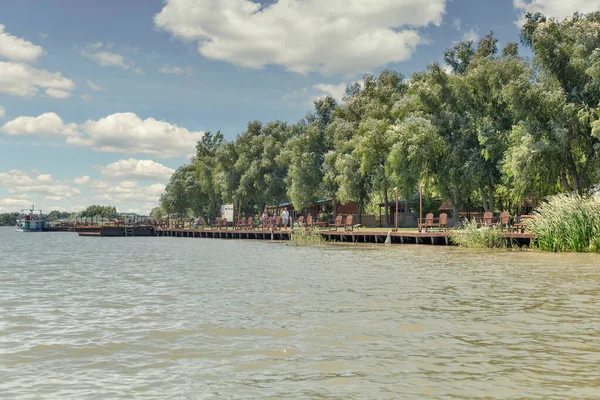 Vilkove Ucraina Agosto 2020 Gente Visita Banchina Legno Con Luoghi — Foto Stock