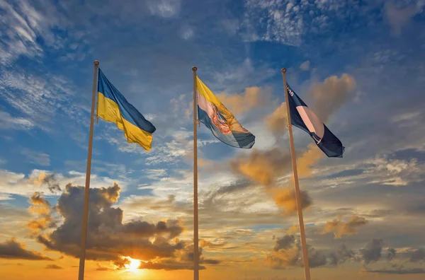 Прапори України Чорноморське Місто Синій Прапор 2020 Розмахують Проти Драматичного — стокове фото