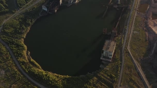 홍수를 광산의 인간이 사고의 말이야 지상에서의 러시아의 우르알 — 비디오