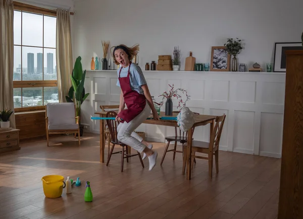 Happy Woman Housemaid Cleaning Home She Happy Jumping Mop — Stock Photo, Image