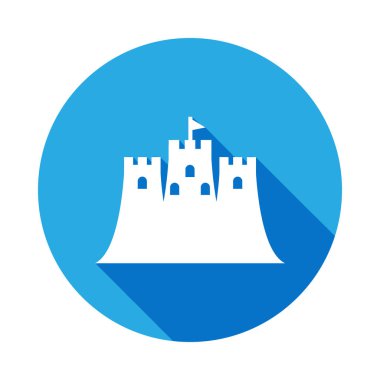 Kumdan kale simge uzun gölge ile. Öğe Beach mobil kavramı ve web uygulamaları için simge tatil. İşaret ve sembolleri kullanılan web, logo, mobil uygulaması, kullanıcı arabirimi, Ux için 