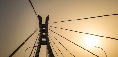 Lagos, Nijerya; Sunrise siluet Lekki Ikoyi Köprüsü