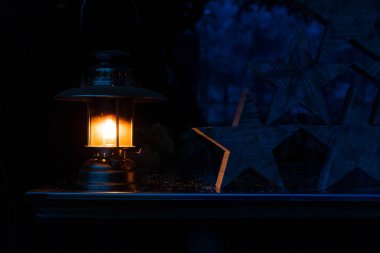 Masada soğuk gece Kerosene lambası