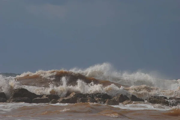 Zee Storm Golven Middellandse Zee Een Regenachtig Stormachtige Dag — Stockfoto