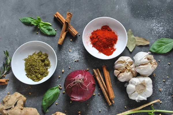 Colorido Vários Ervas Frescas Secas Temperos Para Cozinhar Tempero Especiarias — Fotografia de Stock