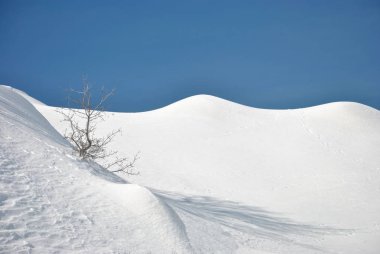 Kar ile Hermon Dağı. Kayak merkezi. İsrail