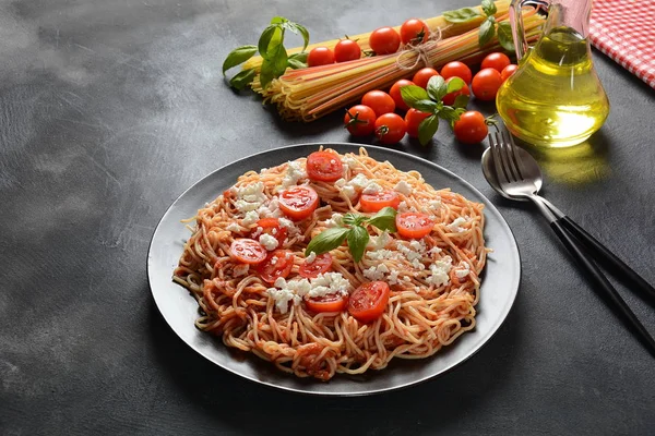 Pâtes Spaghetti Italiennes Classiques Avec Sauce Tomate Mozzarella Tomates Cerises — Photo