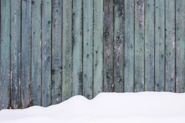 Μινιμαλιστική Στιγμιότυπο Από Τεράστια Χιονοστιβάδα Κάτω Από Ξύλινο Φράκτη Ρουστίκ — Φωτογραφία Αρχείου
