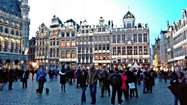 Brussels Belçika Noel Dönemi Ana Kare Festively Şehir Işıkları Ile — Stok fotoğraf