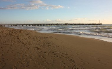 Romantik ve rüya versilia Toskana deniz Panoraması. Kış soğuk rağmen huzurlu bir gün. dinlenme ve rahatlama