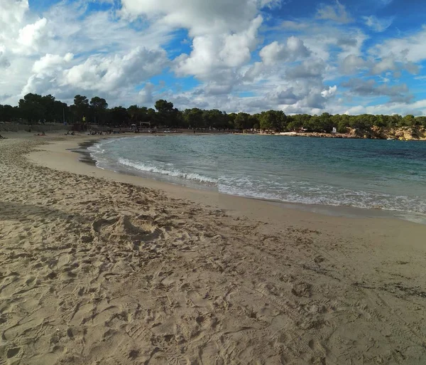 Praia Famosa Cala Bassa Ibiza Ilha Pitiusa Dos Baleares — Fotografia de Stock