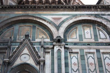 Floransa Duomo mermer anıt