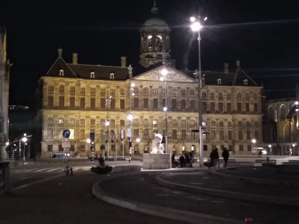 Paláce Stavby Centrálního Amsterdamu — Stock fotografie