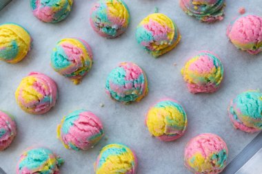 Ev yapımı gökkuşağı ya da pastel tanımlama bilgisi.