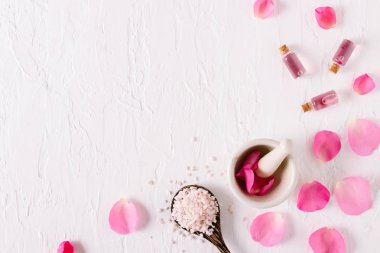 Gül yağlı spa ürünleri ve