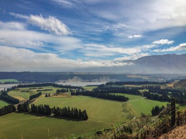 Washpen Falls, South Island, Yeni Zelanda için yolda doğal peyzaj
