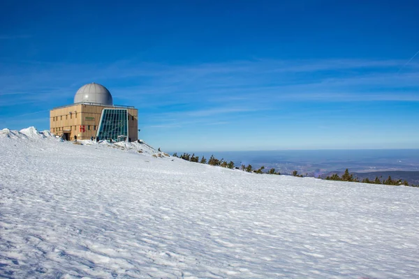 Top Van Brocken Berg Sneeuw Bedekt Winterlandschap Hoogste Berg Saksen — Stockfoto