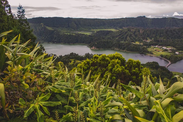 "Lagoa das Sete Cidades"を表示,サンミゲル島,アゾレス諸島,ポルトガル — ストック写真