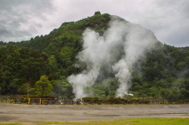 Furnas köyünde jeotermal aktivite, Sao Miguel, Azores, Portekiz