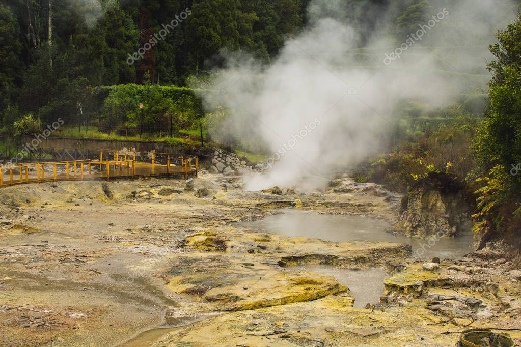 Furnas