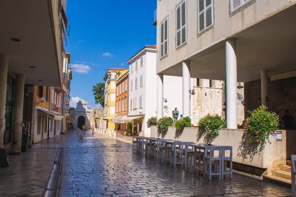 Zadar Croácia Julho 2018 Ruas Cidade Velha Zadar Famoso Portão — Fotografia de Stock