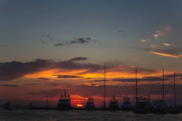 Лодки Время Красочного Заката Гавани Задара Хорватия — стоковое фото