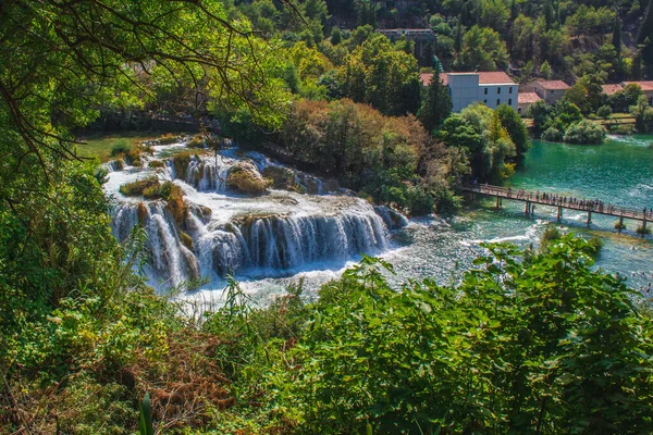 Krka Ulusal Parkı Şelale Vahşi Manzara Hırvatistan Ünlü Turistik Beldesinde — Stok fotoğraf