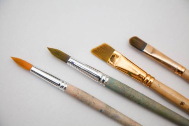 Birçok farklı boya fırçaları