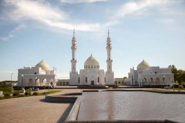 Beyaz Müslüman caminin yapım aşamasında Bolgar, Tataristan, Rusya Federasyonu