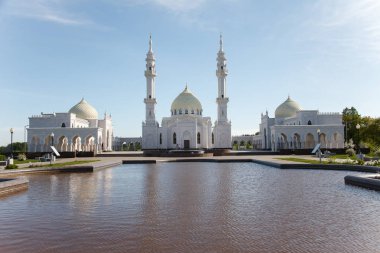 Beyaz Müslüman caminin yapım aşamasında Bolgar, Tataristan, Rusya Federasyonu