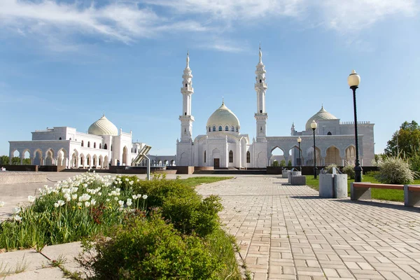 Beyaz Müslüman caminin yapım aşamasında Bolgar, Tataristan, Rusya Federasyonu