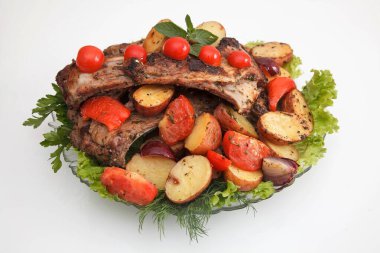 Sebzeli ızgara pirzola.