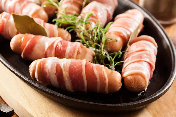 Pigs Blankets Raw Mini Sausages Wrapped Smoked Bacon Ready Baked — Stock Photo, Image