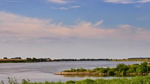 Vistula Nehri Bulutlar Nehri Gün Batımından Önce Gökyüzü Timelapse — Stok video