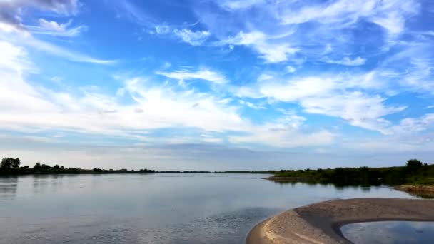 Річки Вісла Хмари Над Річкою Заходу Сонця Вода Небо Timelapse — стокове відео