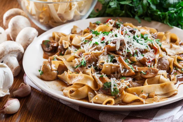 Tagliatelle Pasta Champignon Mushroom Gravy Italian Dish — Stock Photo, Image