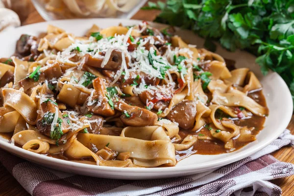 Tagliatelle Pasta Champignon Mushroom Gravy Italian Dish — Stock Photo, Image