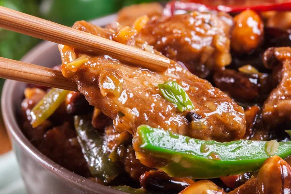 Pollo Kung Pao Casero Con Pimientos Verduras Plato Tradicional Sichuan — Foto de Stock