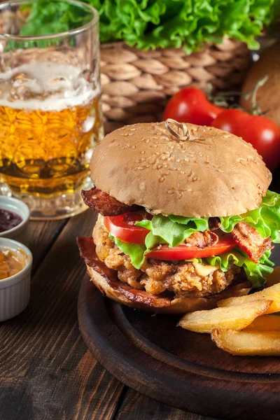 Chickenburger Bacon Tomato Cheese Lettuce Served French Fries Beer — Stock Photo, Image