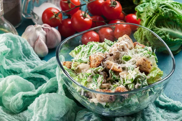 Здоровый Салат Цезарь Сыром Гренками Итальянская Кухня — стоковое фото