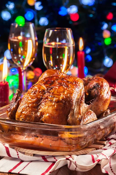 Baked Roasted Whole Chicken Christmas Table Xmas Dinner — Stock Photo, Image