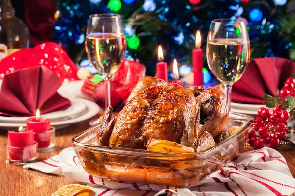 Baked Roasted Whole Chicken Christmas Table Xmas Dinner — Stock Photo, Image