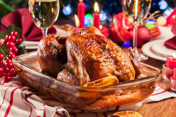 Baked Roasted Whole Chicken Christmas Table Xmas Dinner — Stock Photo, Image