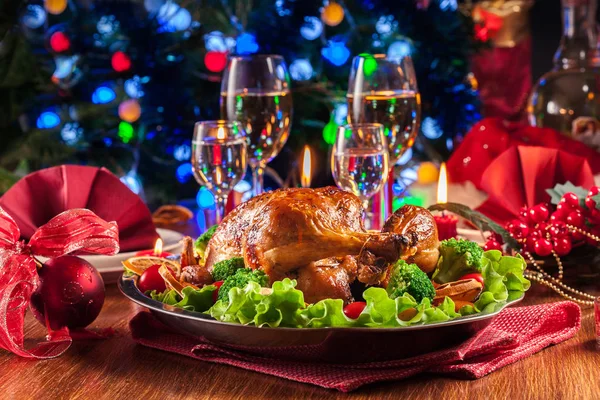 Pollo Intero Forno Arrosto Sulla Tavola Natale Cena Natale — Foto Stock