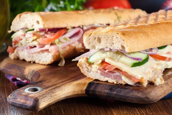 Toasted Sandwiches Ham Cheese Tomatoes Cabbage Cucumber Fresh Delicious Dish — Stock Photo, Image