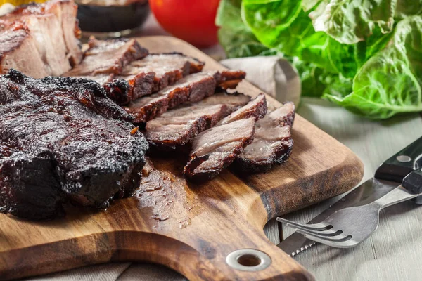 Char Siu Vepřové Čínské Pečené Vepřové Plece Nebo Bůček Prkénku — Stock fotografie