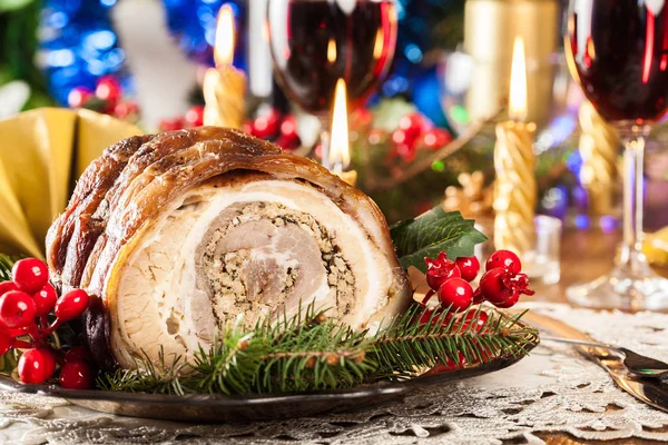 Traditionele Italiaanse Porchetta Gerold Varkensvlees Belly Met Gebakken Aardappelen Feestelijke — Stockfoto