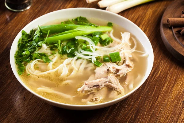 Pho Chicken Noodle Soup Traditional Vietnamese Soup — Stock Photo, Image