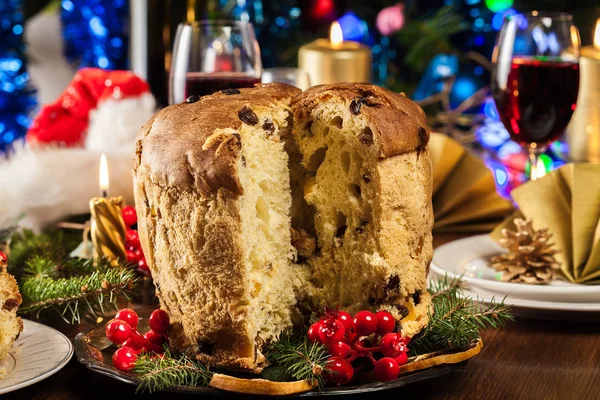 Рождественский Пирог Изюмом Фруктами Итальянское Блюдо — стоковое фото