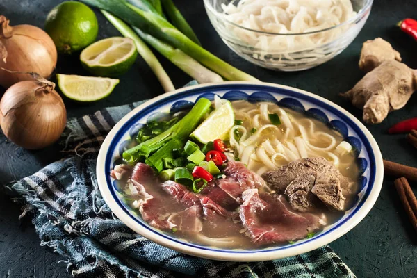 Pho Νωπό Βόειο Κρέας Noodle Σούπα Παραδοσιακό Βιετναμέζικο Σούπα — Φωτογραφία Αρχείου